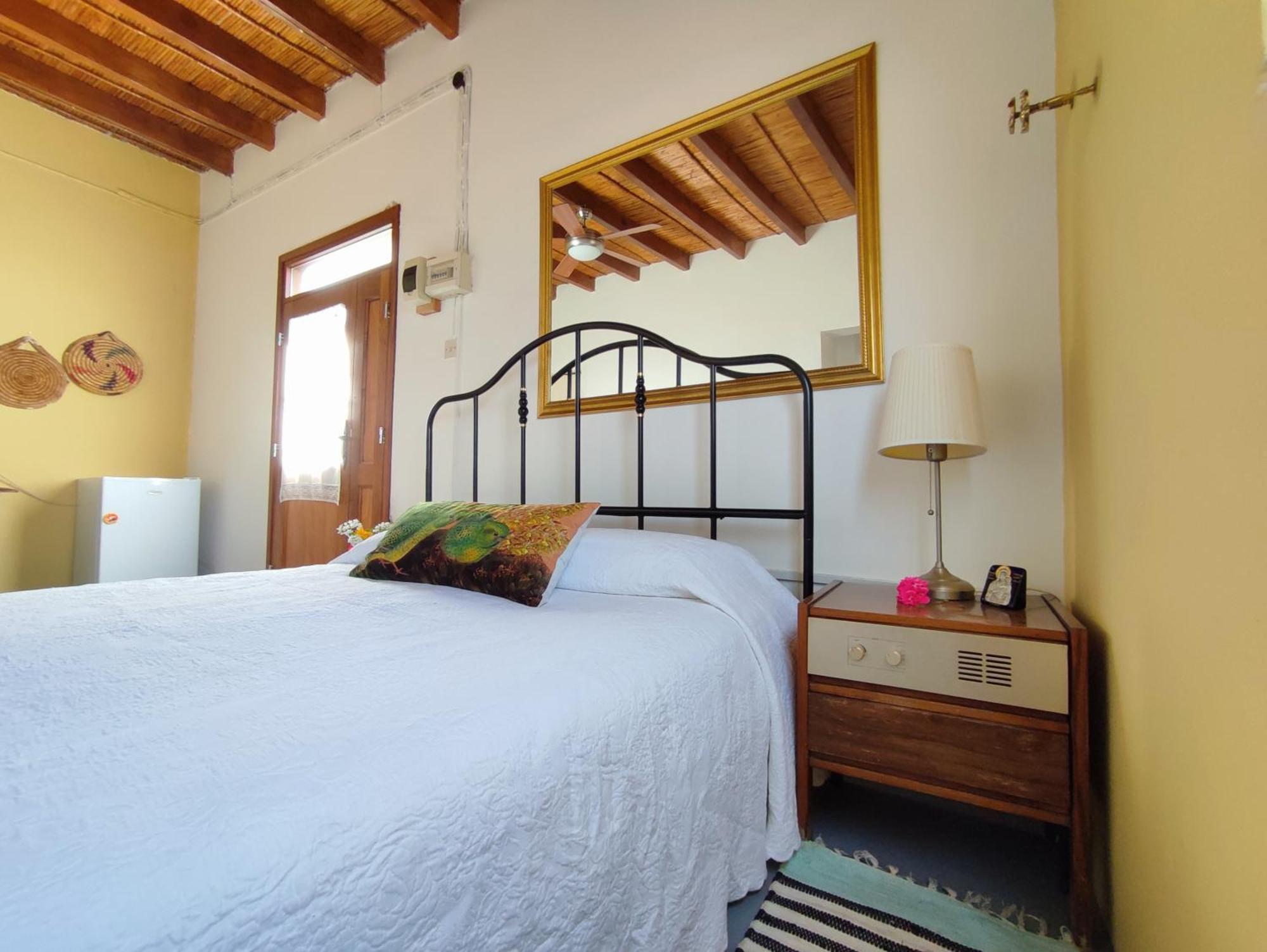 Faith'S Stone House Guest House Simou Bagian luar foto