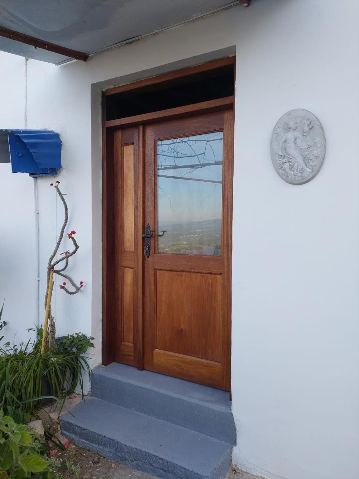 Faith'S Stone House Guest House Simou Ruang foto
