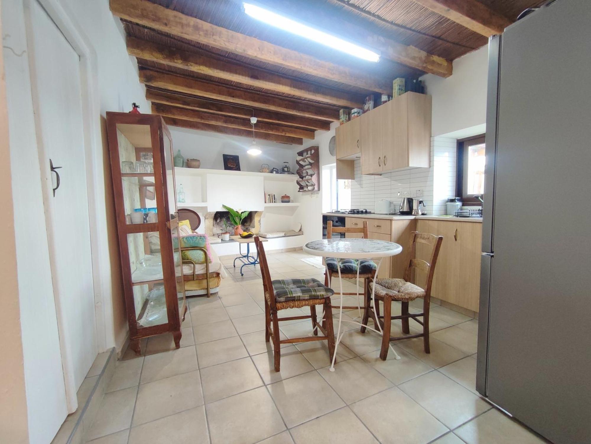 Faith'S Stone House Guest House Simou Bagian luar foto